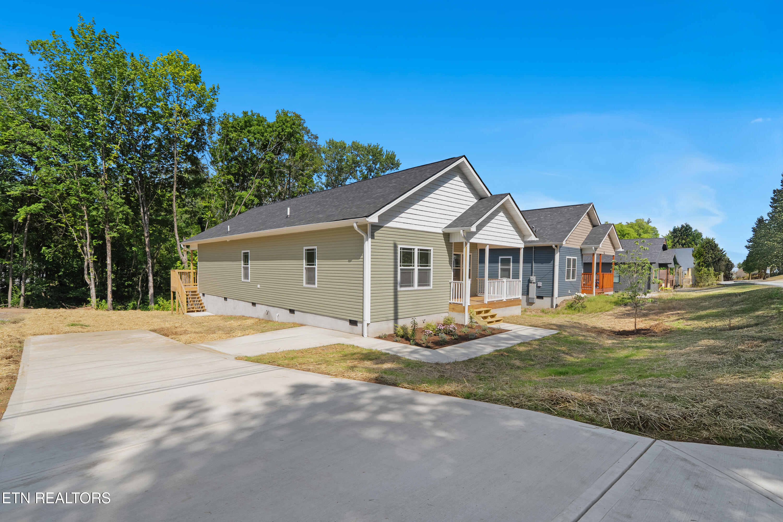 3442 Gap Road Knoxville, TN 37921 - Photo 3 of 35 DSC00255