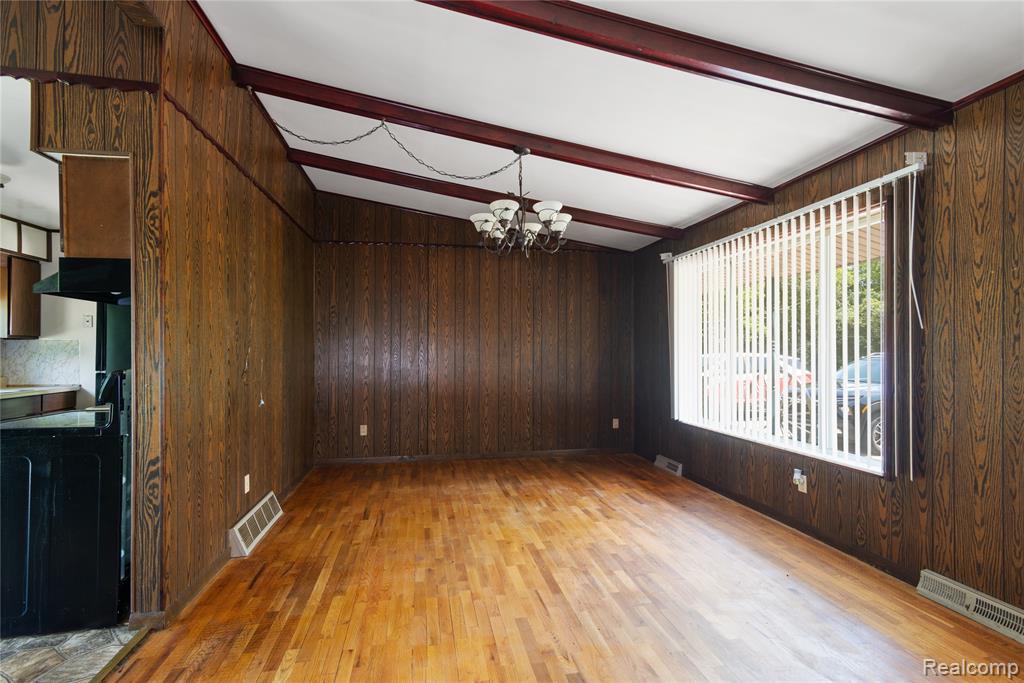 3499 East Carpenter Road Flint, MI 48506 - Photo 7 of 24 Gallery Image 7