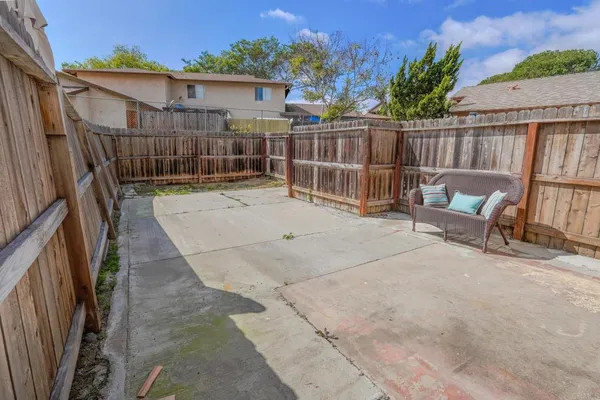 $465,000 | 444 Ridgeway Court, Spring Valley, CA 91977