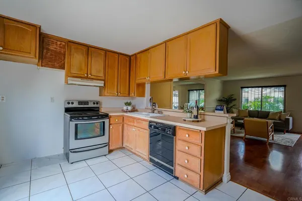 $465,000 | 444 Ridgeway Court, Spring Valley, CA 91977