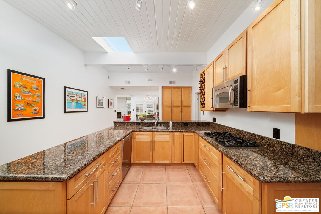 695 North Monterey Road Palm Springs, CA 92262 - Photo 25 of 69