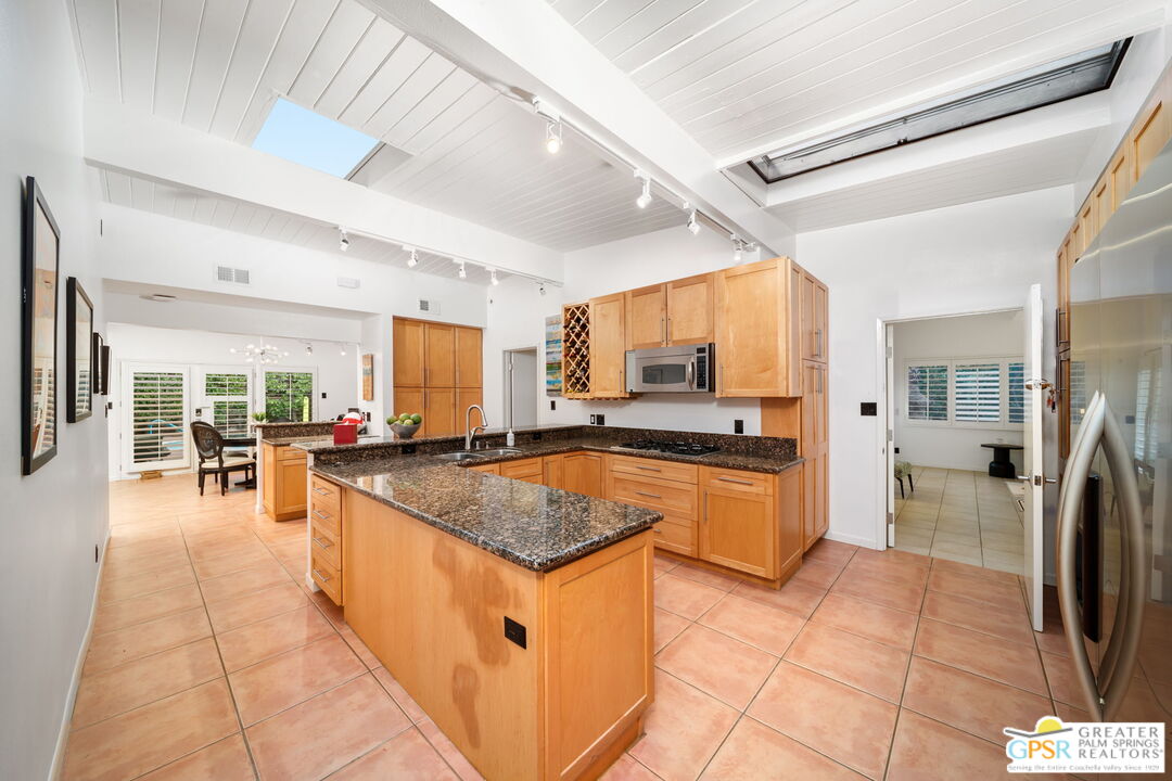 695 North Monterey Road Palm Springs, CA 92262 - Photo 26 of 69