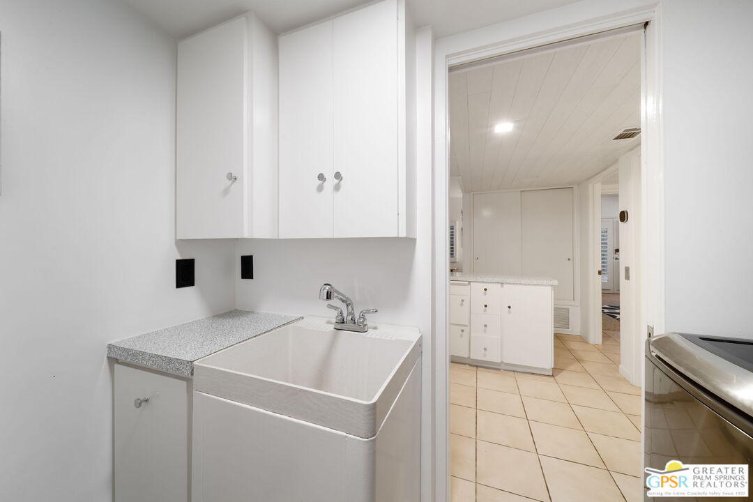 695 North Monterey Road Palm Springs, CA 92262 - Photo 32 of 69