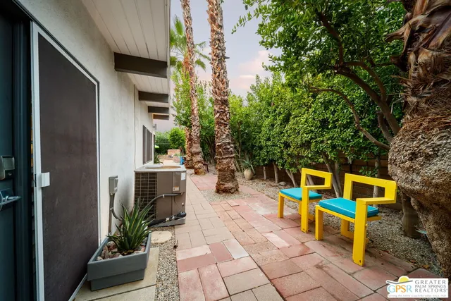 $1,050,000 | 695 North Monterey Road, Palm Springs, CA 92262