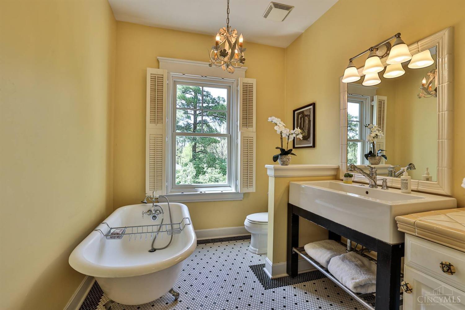 5860 Miami Road Cincinnati, OH 45243 - Photo 46 of 86