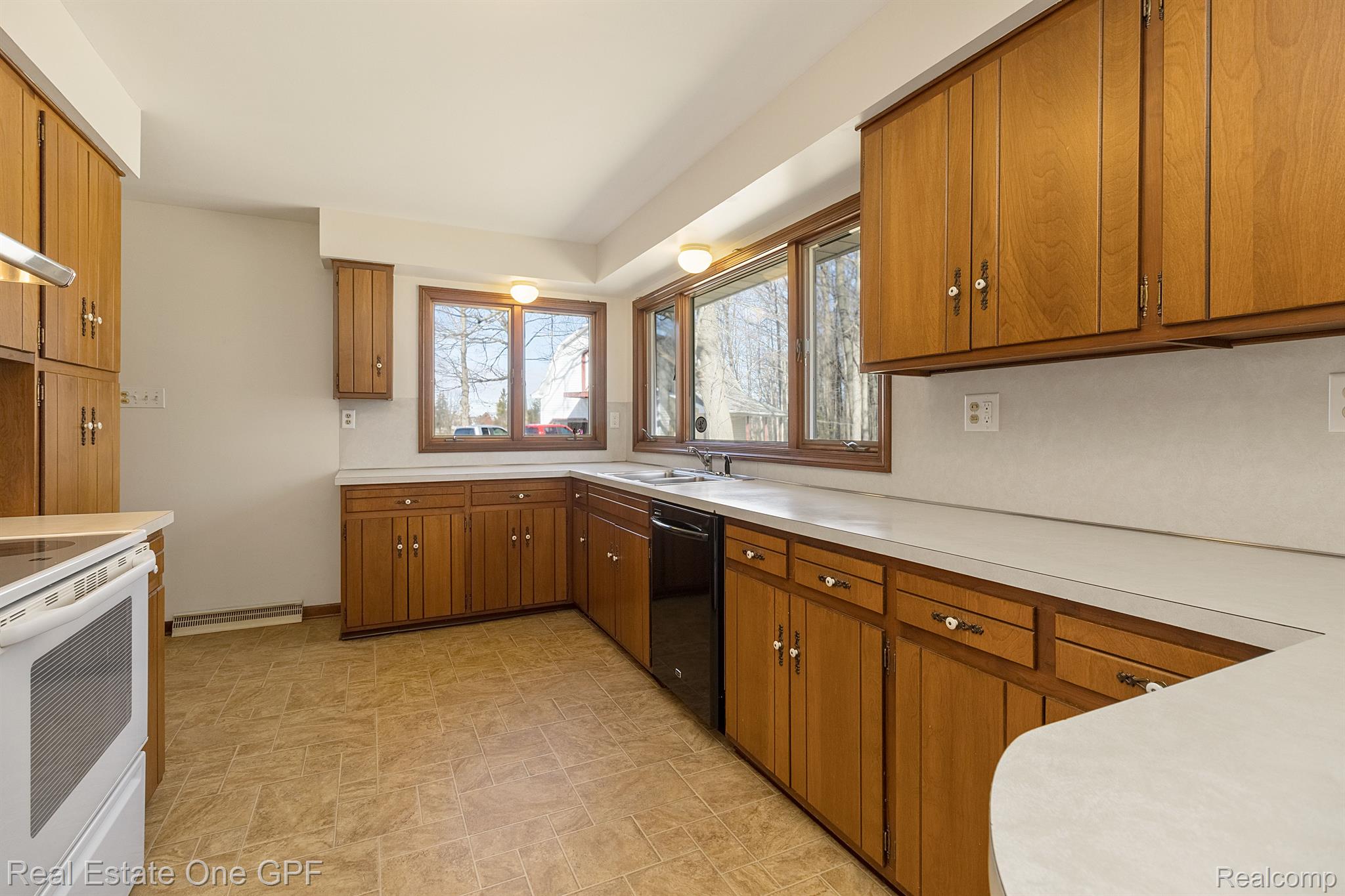 4584 North Road North Street, MI 48049 - Photo 12 of 47