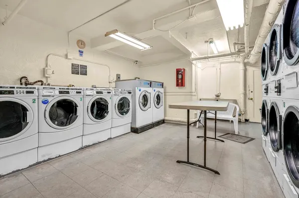 $325,000 | 86-11 34th Avenue, Unit 5D | Jackson Heights