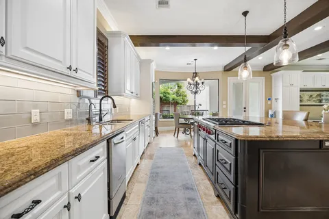 $1,399,000 | 4439 Betty Street, Bellaire, TX 77401