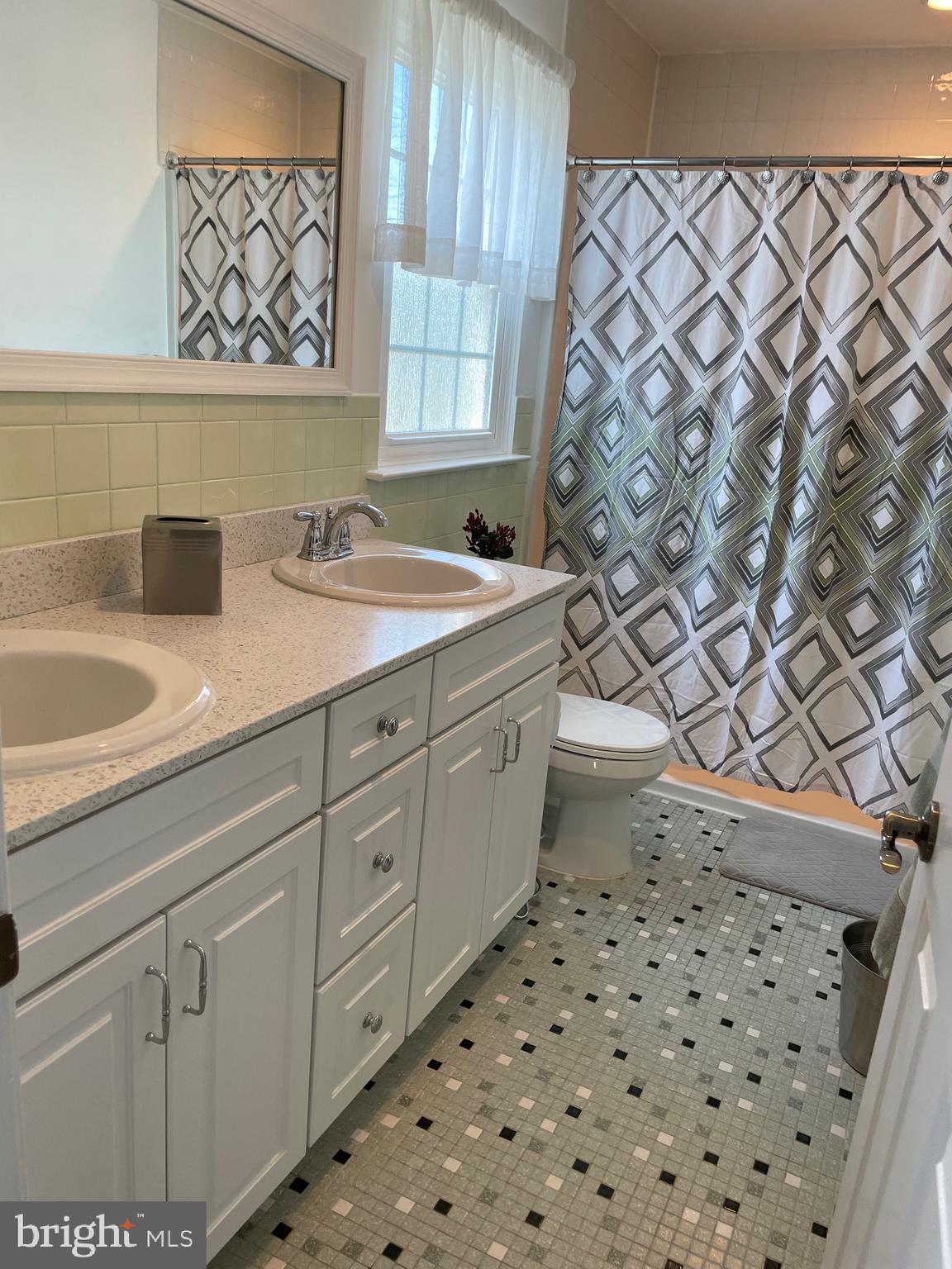 1909 Elder Avenue Morton, PA 19070 - Photo 26 of 33 Hall Bath