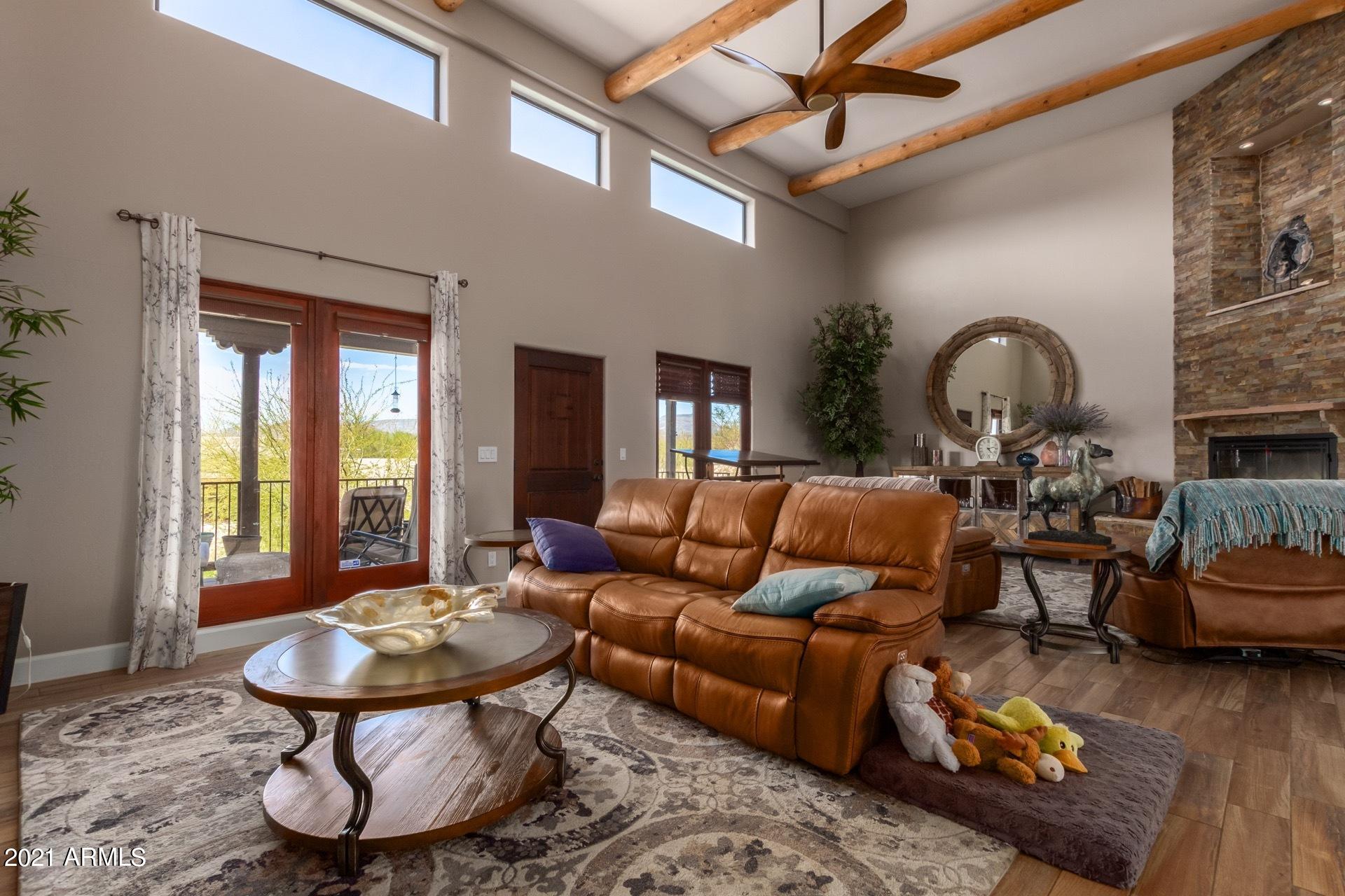 235 West Ridgecrest Road Phoenix, AZ 85086 - Photo 25 of 80 Living Room