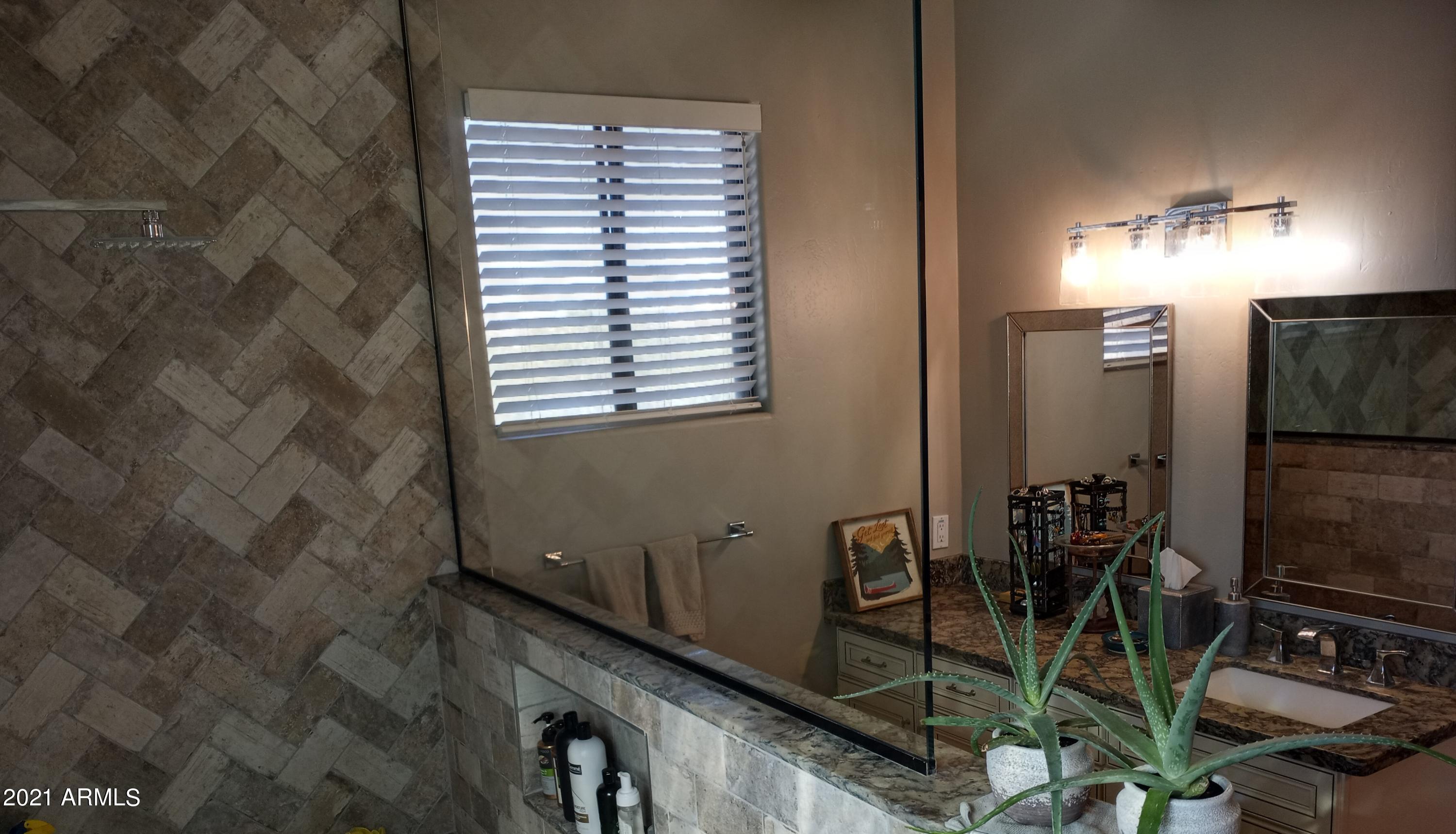 235 West Ridgecrest Road Phoenix, AZ 85086 - Photo 37 of 80 Master Shower