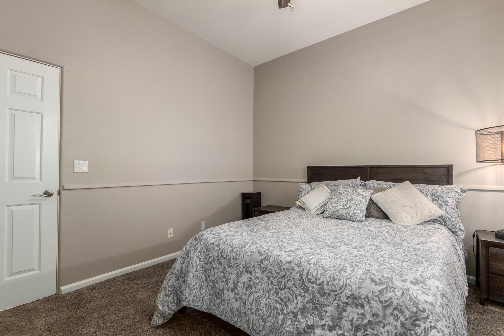 235 West Ridgecrest Road Phoenix, AZ 85086 - Photo 42 of 80 Bd 3