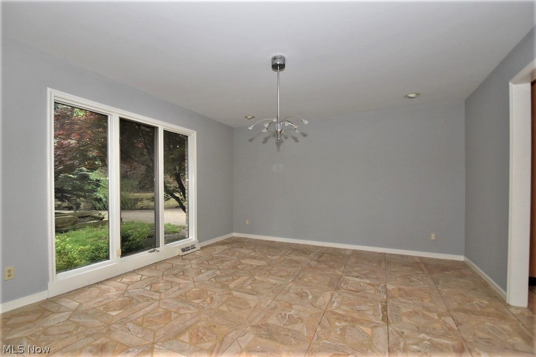 9595 Fitzwater Road Brecksville, OH 44141 - Photo 9 of 14