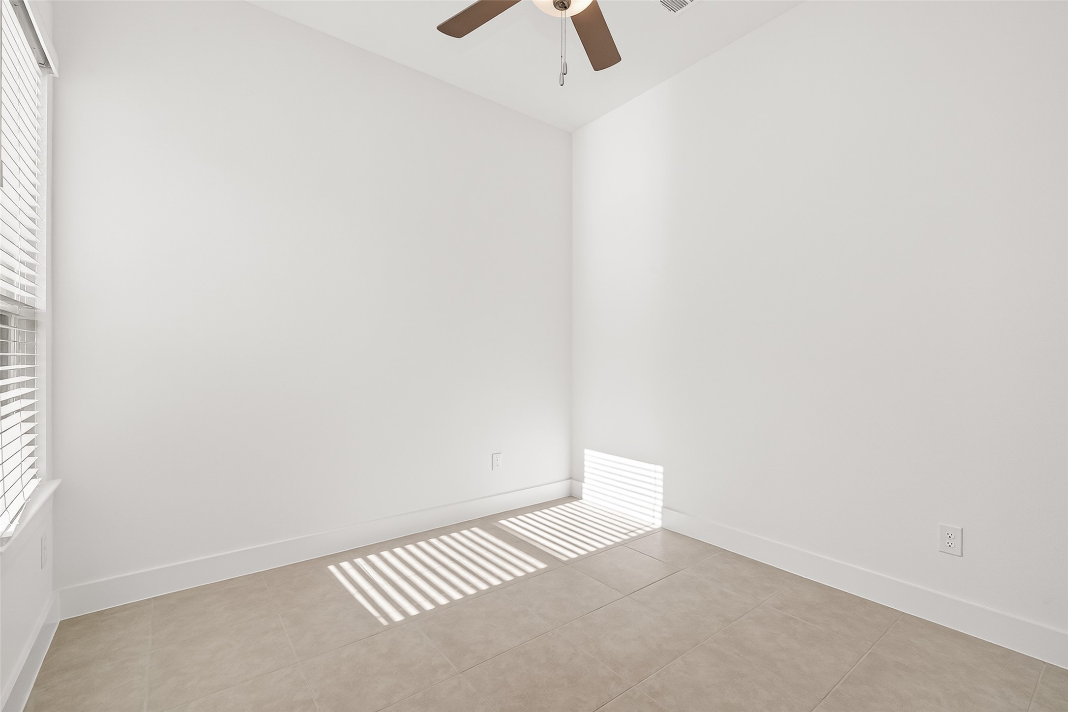 4916 Northern Wds Drive Spring, TX 77386 - Photo 25 of 44 a view of an empty room