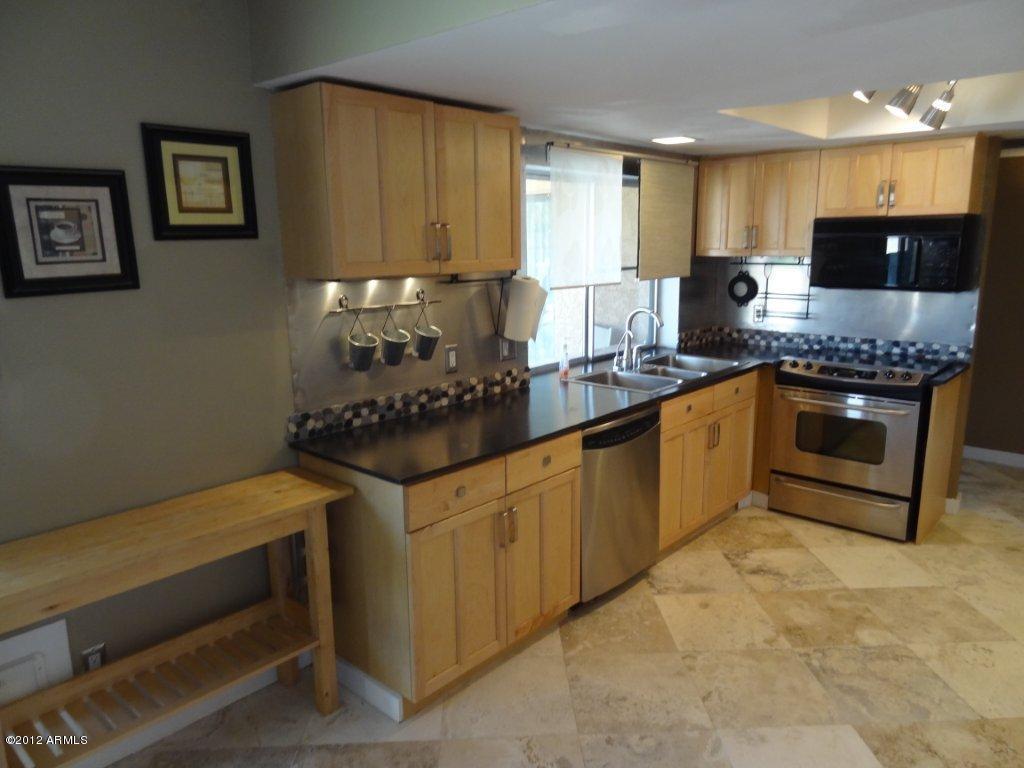 1907 East Decatur Street Mesa, AZ 85203 - Photo 13 of 41 Kitchen