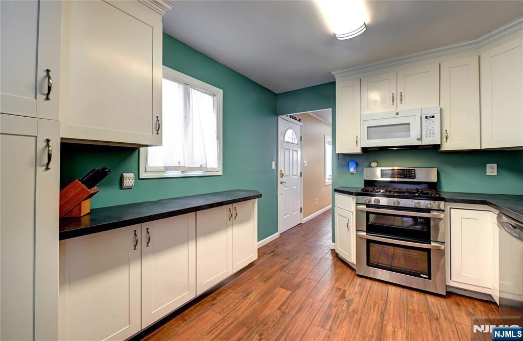 2 Marvin Road Pompton Plains, NJ 07444 - Photo 6 of 29