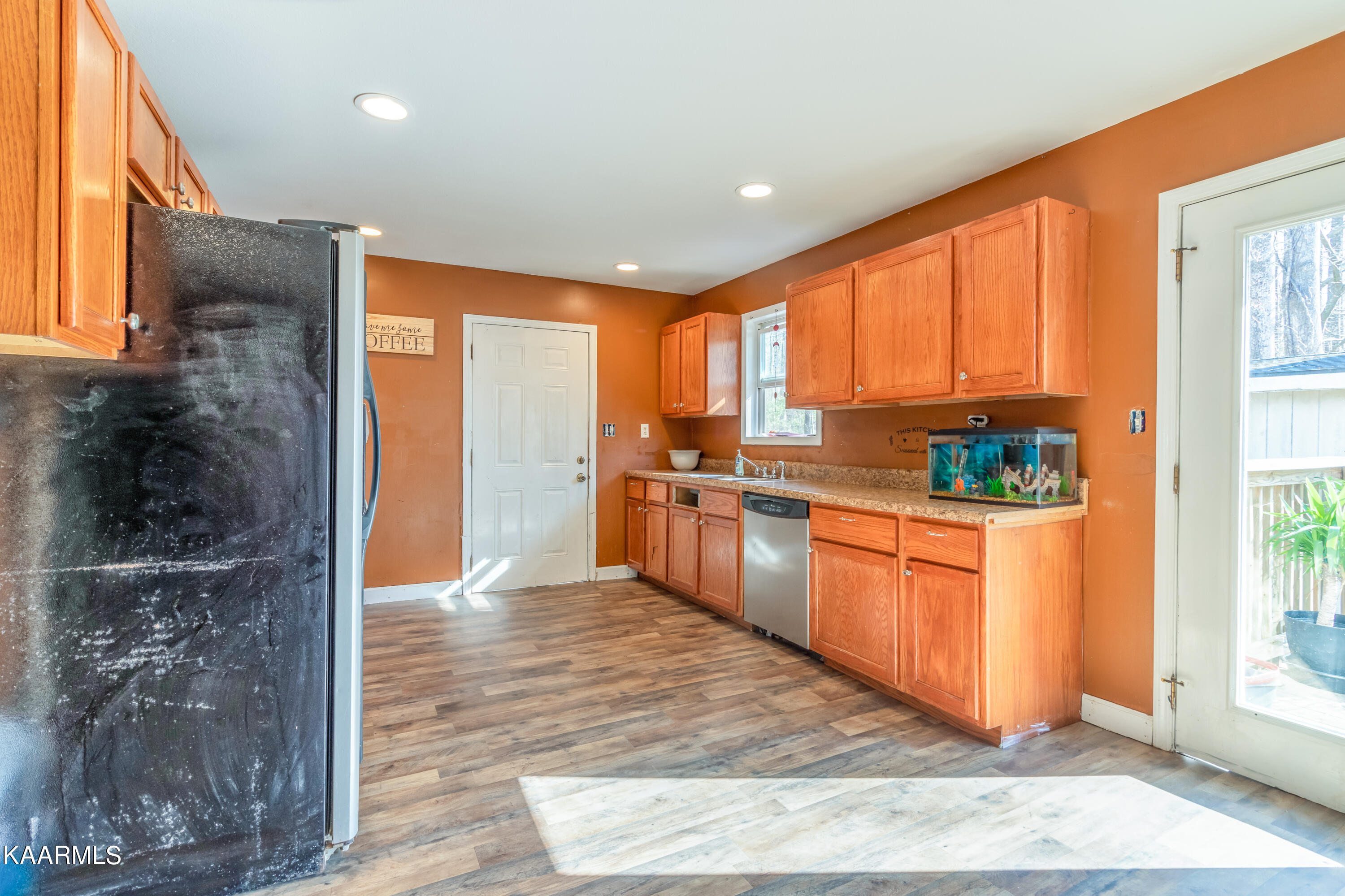 721 Northwest Bazel Road Harriman, TN 37748 - Photo 6 of 29 7D68CB3D-A531-4E29-A473-796DC43E03DF