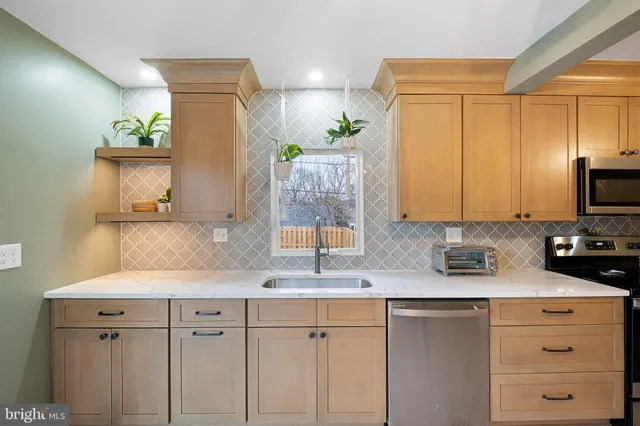 $350,000 | 301 Taylor Road, Wilmington, DE 19804