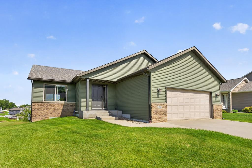 4998 55th Avenue Northwest Rochester, MN 55901 - Photo 2 of 39