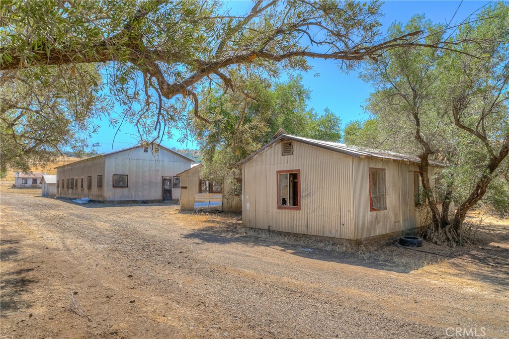 16 Rocky Drive Oroville, CA 95965 - Photo 13 of 61 a view of a house with a yard