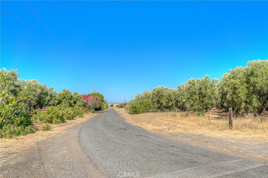 16 Rocky Drive Oroville, CA 95965 - Photo 52 of 61 a view of a road with a yard