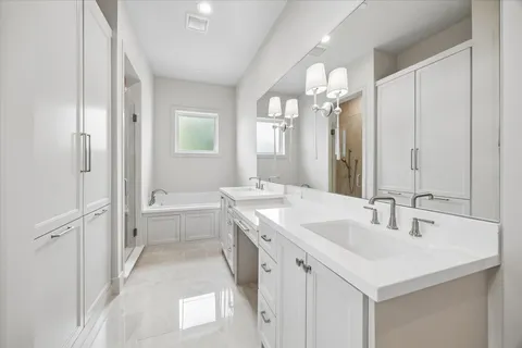 $1,850,000 | 5314 Evergreen Street, Bellaire, TX 77401