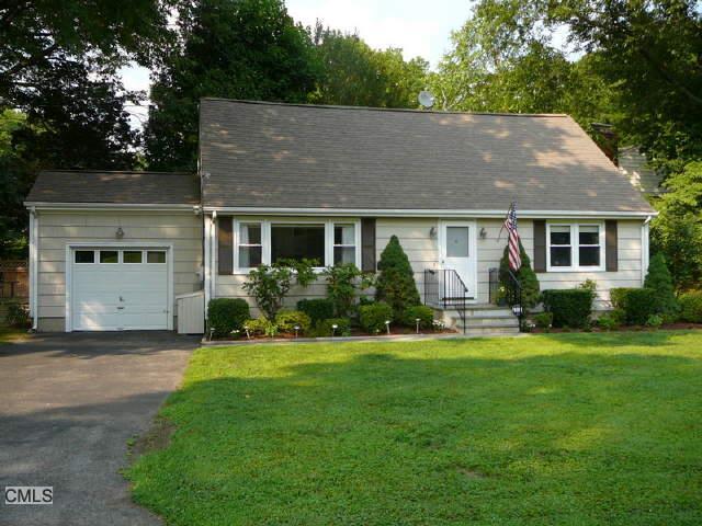 8 Perry Place Greenwich, CT 06878 - Photo 1 of 1 a aerial view of house with yard and green space