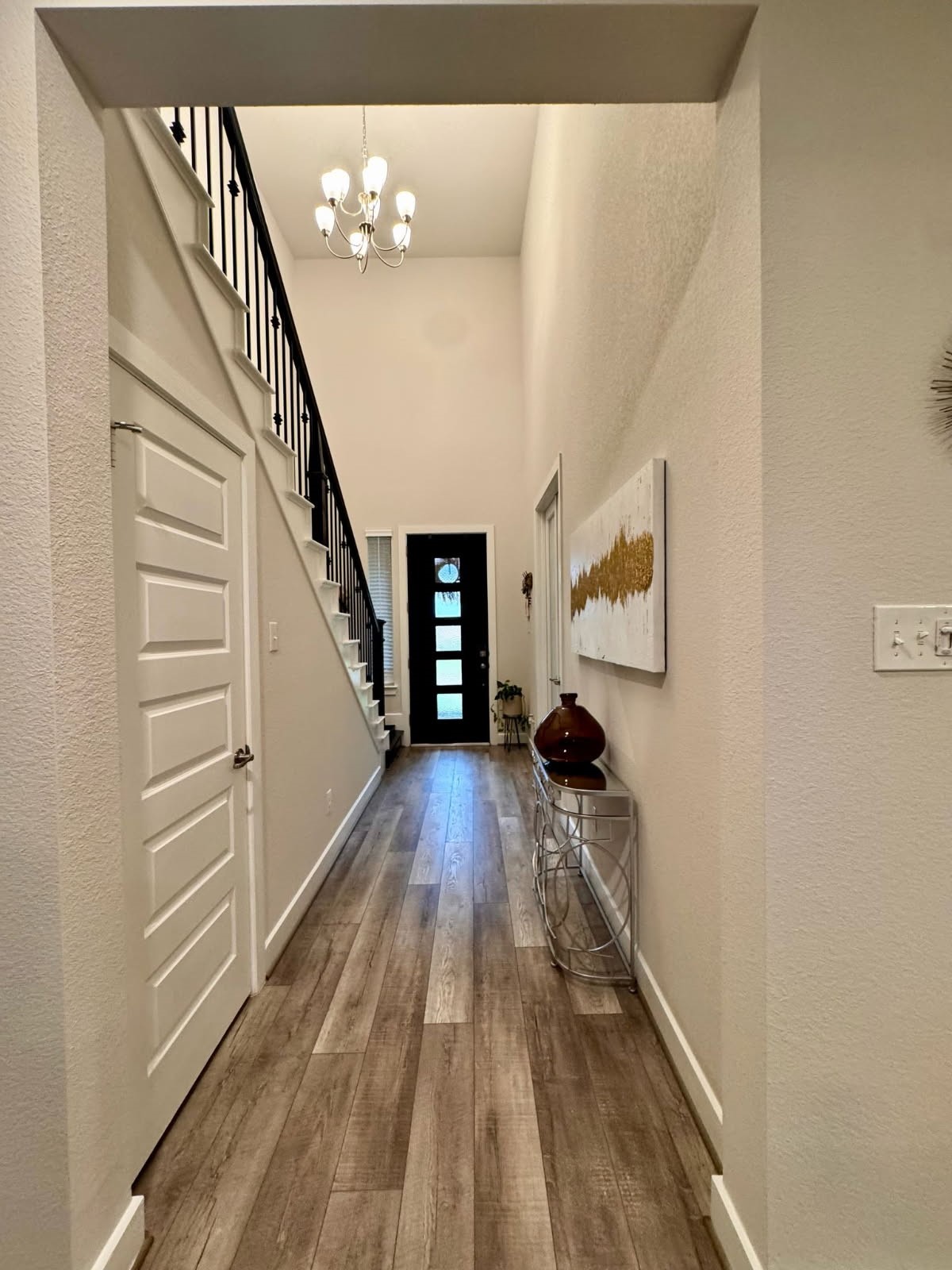15814 Weston Ridge Drive Humble, TX 77346 - Photo 2 of 43 a view of entryway with wooden floor
