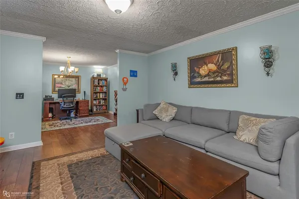 $260,000 | 8099 North Lakeshore Drive, Shreveport, LA 71107