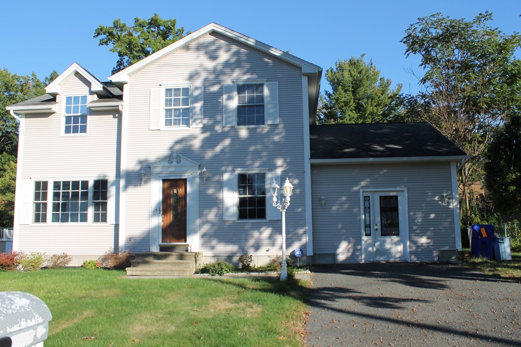 21 Groveton Street Springfield, MA 01118 - Photo 1 of 24