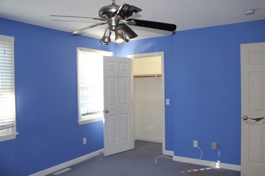 21 Groveton Street Springfield, MA 01118 - Photo 18 of 24