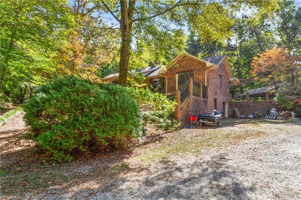 7763 Alcorn Road Oak Ridge, NC 27310 - Photo 3 of 32