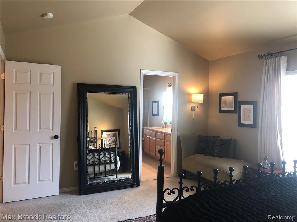30 Ridge Field Court Oxford, MI 48371 - Photo 26 of 45 Master Bedroom - another view to show large size