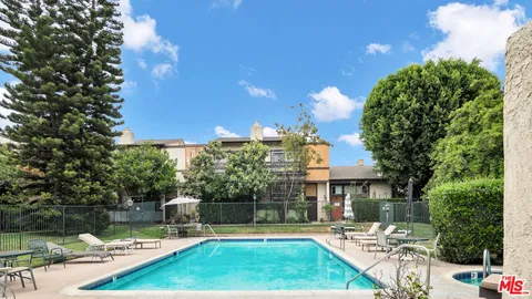$489,900 | 13567 Valerio Street, Unit C, Van Nuys, CA 91405