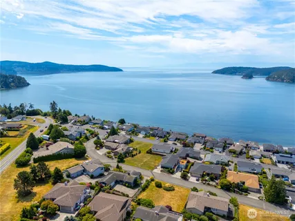 $390,000 | 4916 Dundee Drive, Anacortes, WA 98221