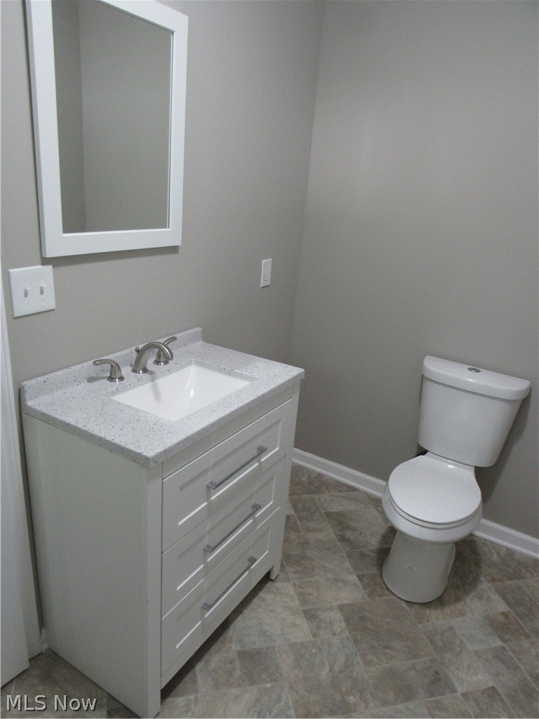 2476 Burnham Road Akron, OH 44333 - Photo 10 of 28 Gallery Image 10