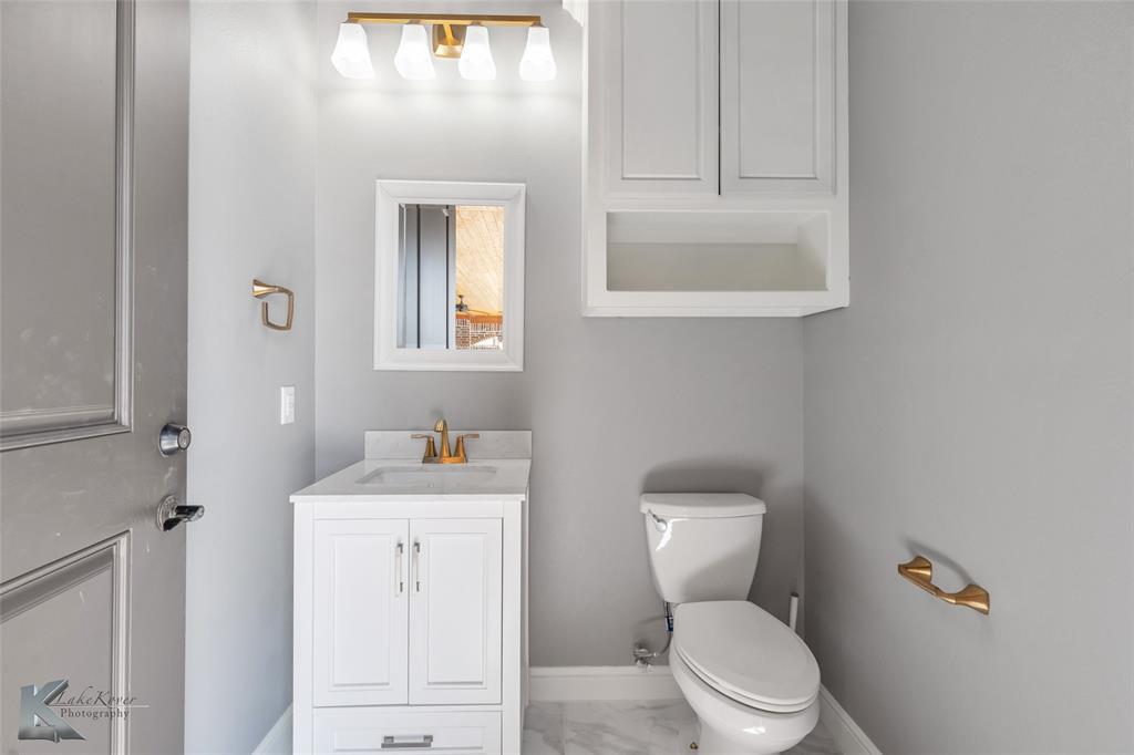 957 Caballo Drive Abilene, TX 79602 - Photo 40 of 40 Outside pool bathroom