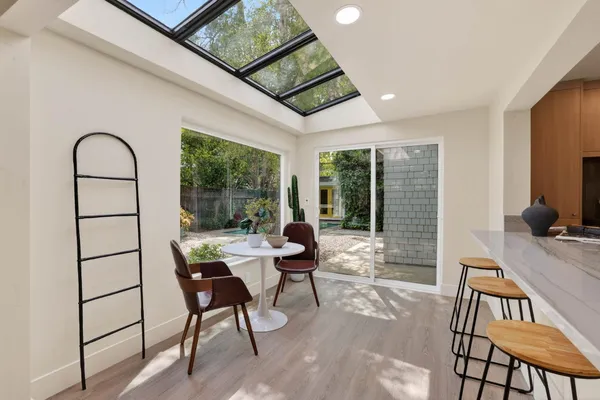 $1,050,000 | 1422 Potrero Way, Sacramento, CA 95822