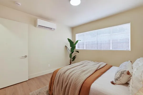 $1,050,000 | 1422 Potrero Way, Sacramento, CA 95822