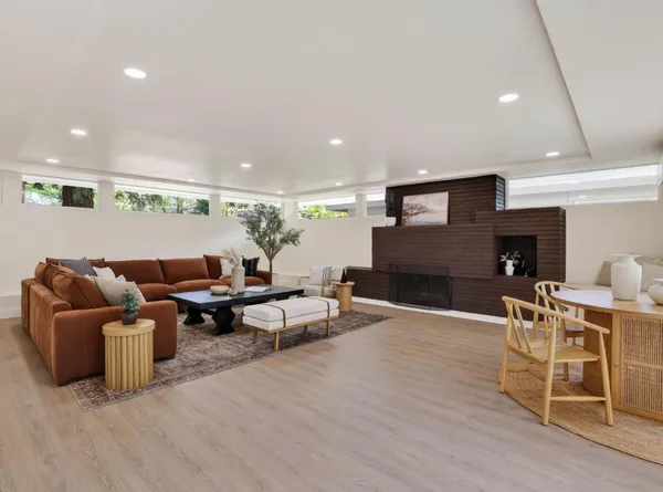 $1,050,000 | 1422 Potrero Way, Sacramento, CA 95822