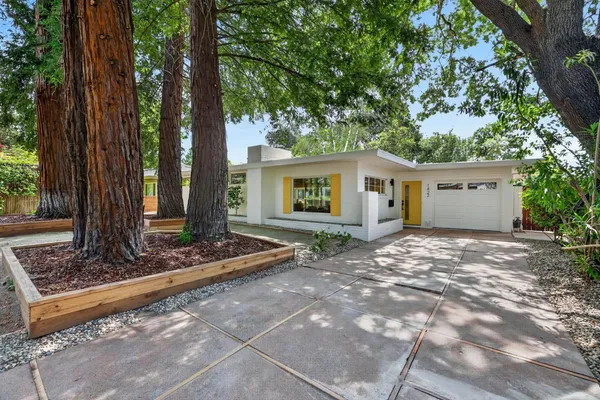 $1,050,000 | 1422 Potrero Way, Sacramento, CA 95822