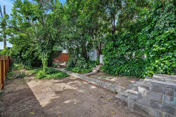 $1,050,000 | 1422 Potrero Way, Sacramento, CA 95822