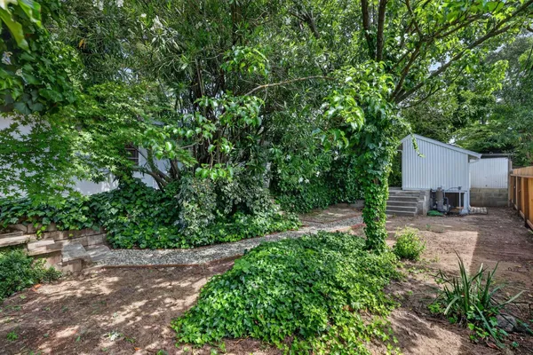 $1,050,000 | 1422 Potrero Way, Sacramento, CA 95822