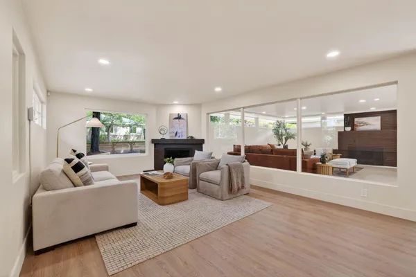 $1,050,000 | 1422 Potrero Way, Sacramento, CA 95822