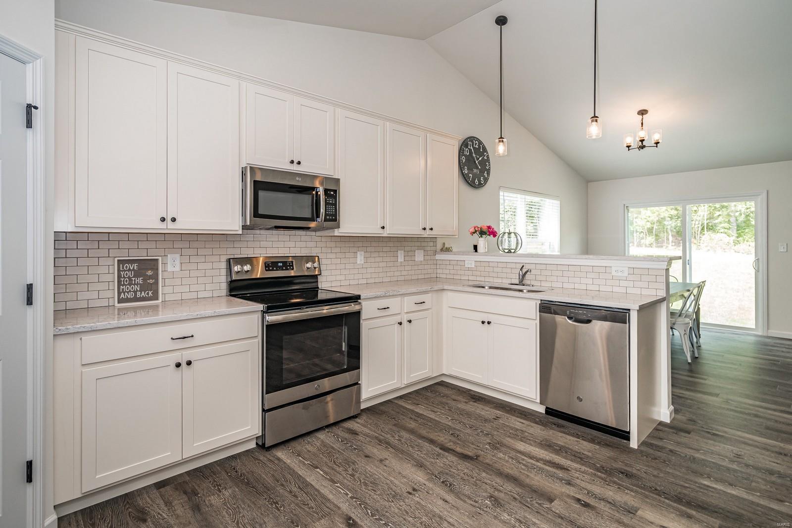 153 Keystone Ridge Drive O'Fallon, MO 63366 - Photo 14 of 25 Gallery Image 14