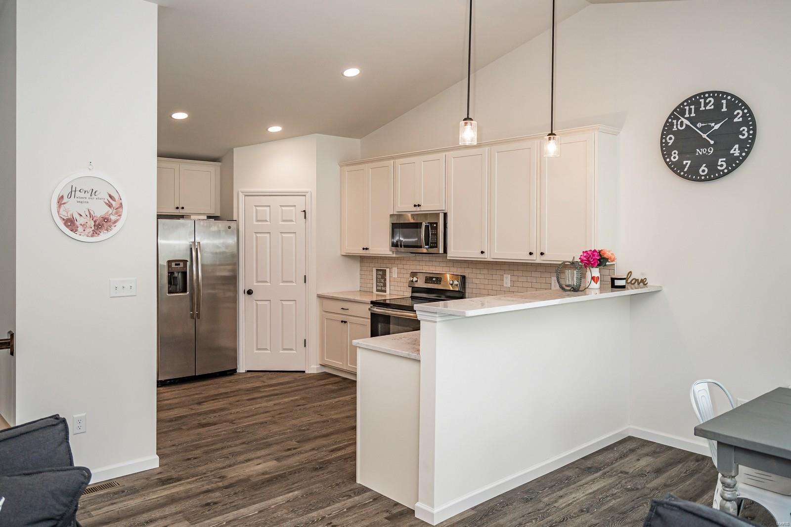 153 Keystone Ridge Drive O'Fallon, MO 63366 - Photo 7 of 25 Gallery Image 7