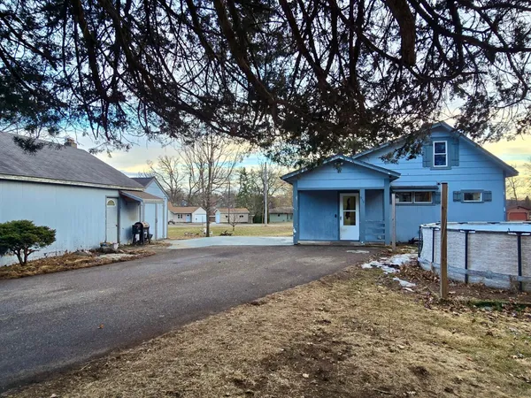 $138,500 | 918 Lindbergh Drive South, Little Falls, MN 56345