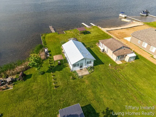 $289,900 | 1996 Shore Drive, Orleans, MI 48865