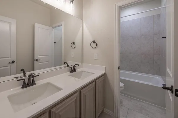 $490,000 | 4437 Lupine Est Drive, Joshua, TX 76058