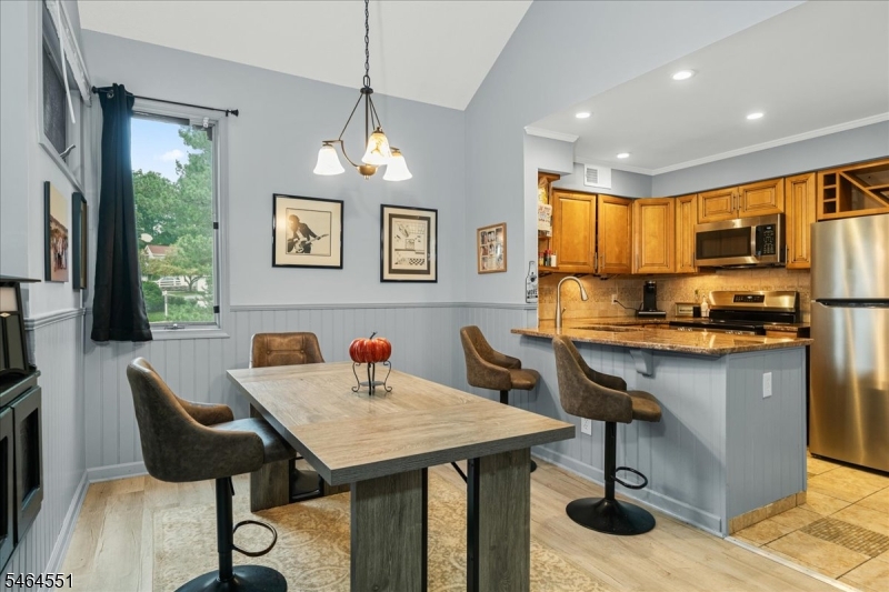 26 Red Oak Terrace Oak Ridge, NJ 07438 - Photo 10 of 32 Gallery Image 10